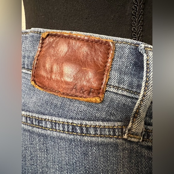 ⭐️Abercrombie & Fitch jeans - Picture 8 of 8